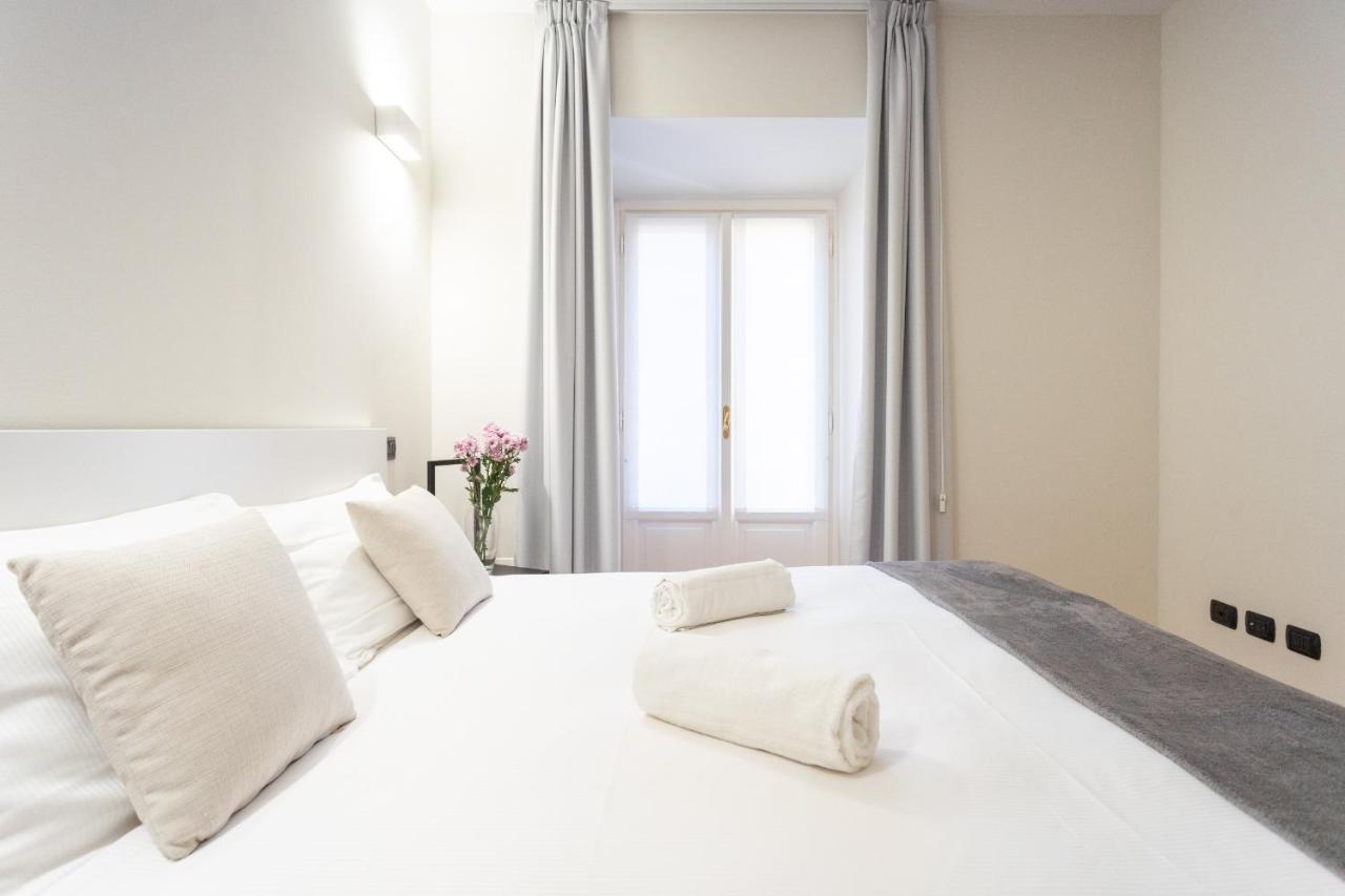 White Flat In Center By Rent * Côme