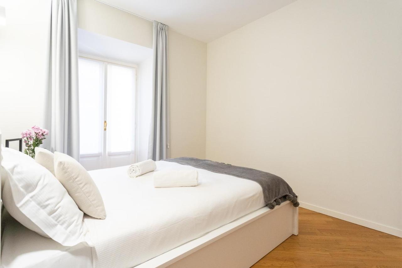 White Flat In Center By Rent * Côme